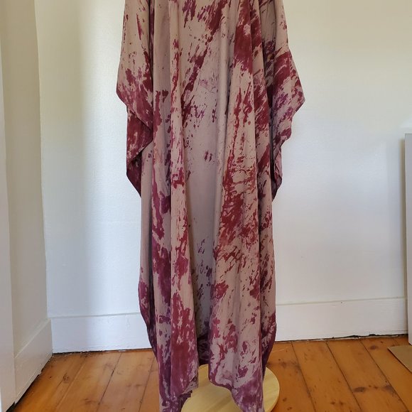 ******* SOLD **********  NEW Silk Caftan - Picture 12 of 16